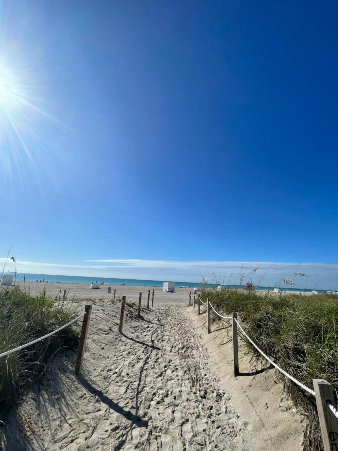 Beachfront Apt In Carlyle Hotel On Ocean Drive Miami Beach Exterior foto