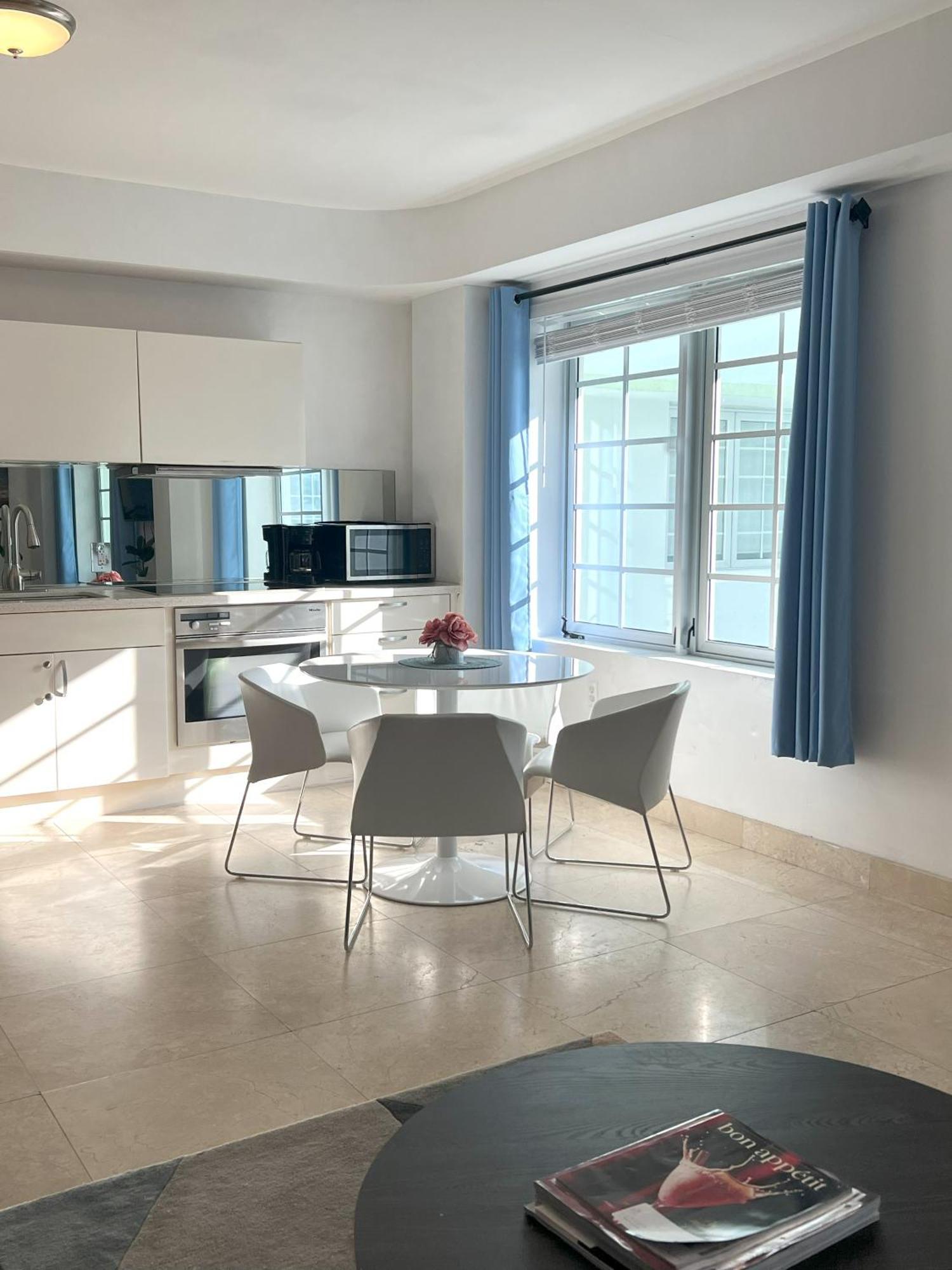 Beachfront Apt In Carlyle Hotel On Ocean Drive Miami Beach Exterior foto
